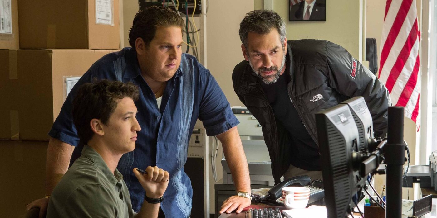 Todd Phillips directing Miles Teller and Jonah Hill in War Dogs.