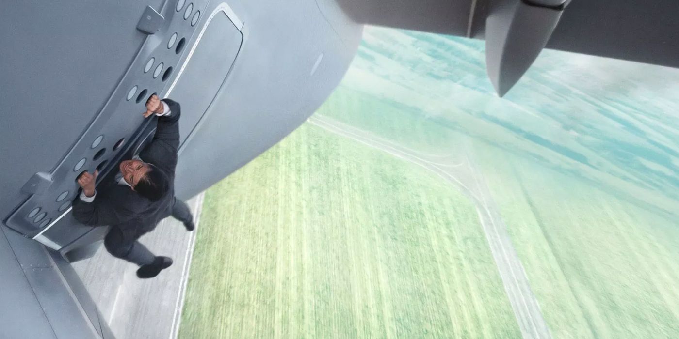 Ethan Hunt hangs off a plane in Mission Impossible Rogue Nation