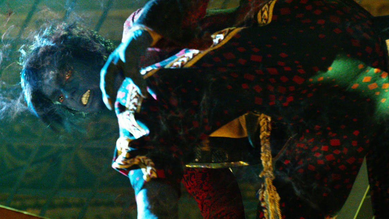 Nightcrawler Cage Fight