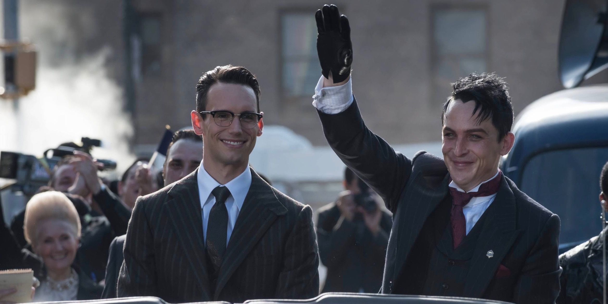 Cory Michael Smith and Robin Lord Taylor as Riddler and Penguin in Gotham