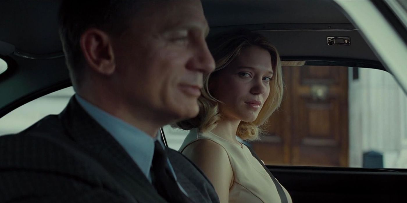 Daniel Craig as James Bond and Lea Seydoux as Madeline Swann in Spectre
