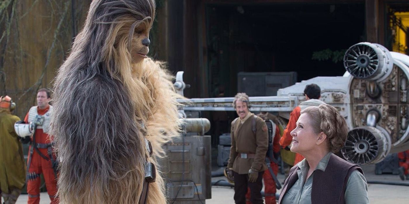 Star Wars Theory Explains Why Leia Didn’t Hug Chewbacca In Force Awakens