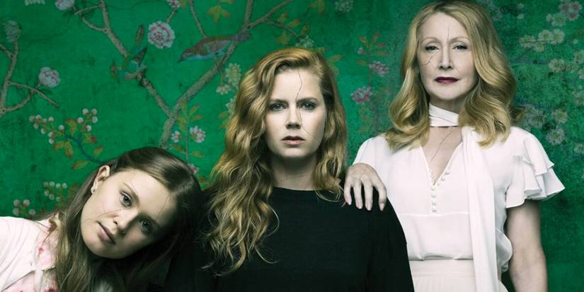 Amma, Camille and Adora posing together in Sharp Objects