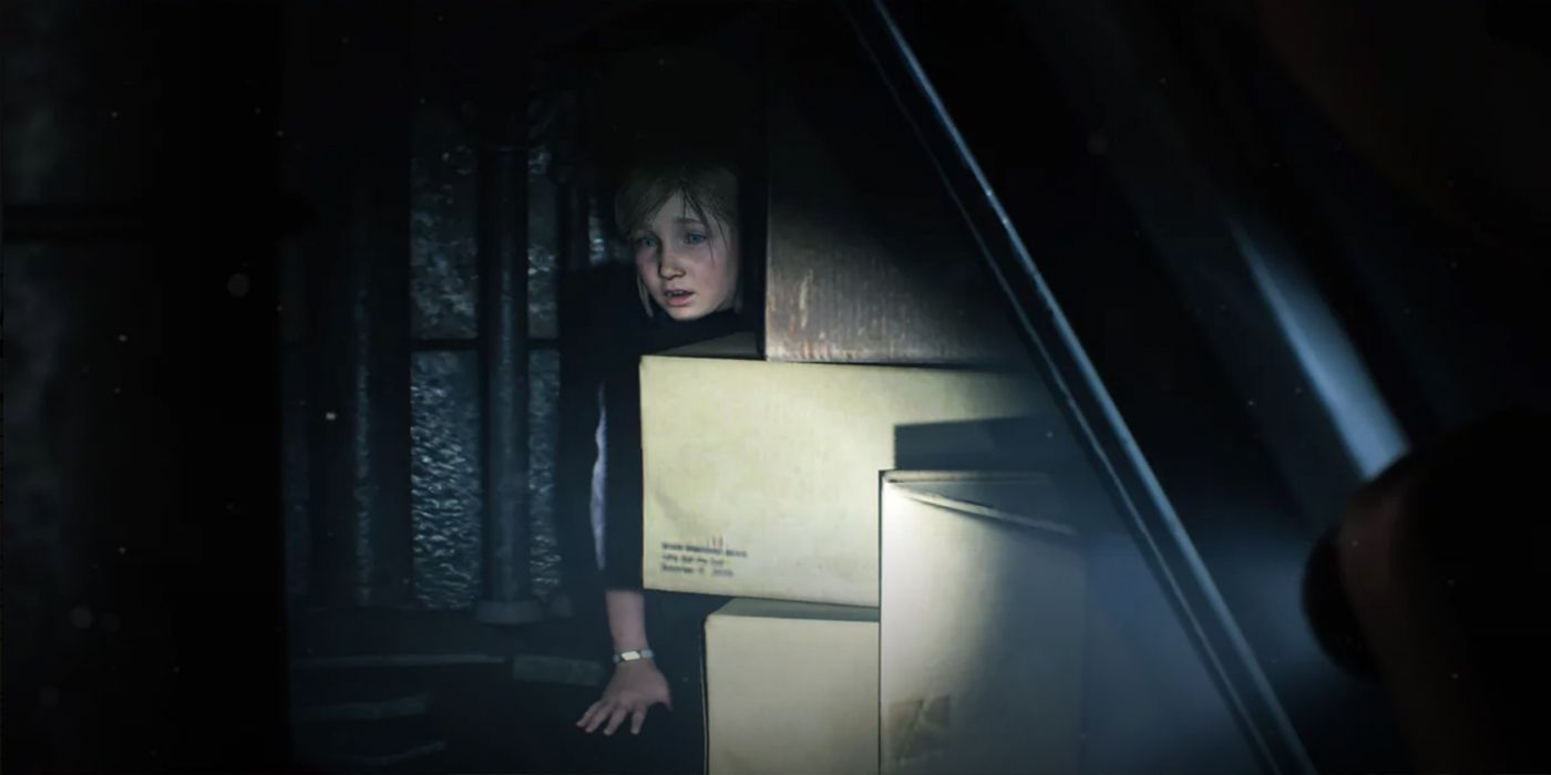 Sherry Birkin Resident Evil 2 2019 mengamati sebuah kotak