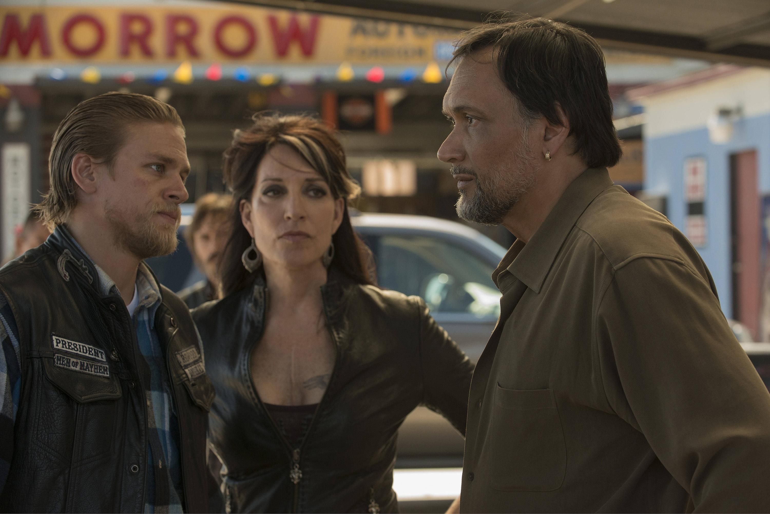 Sons Of Anarchy 20 Things That Make No Sense About Jax Teller