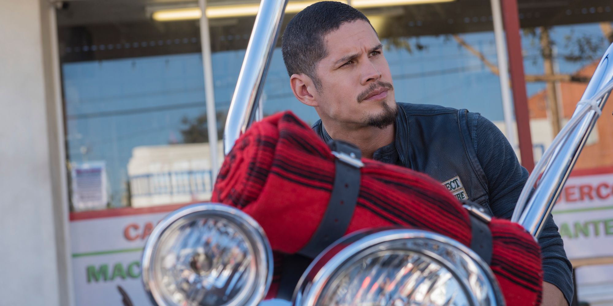 JD Pardo in Mayans MC