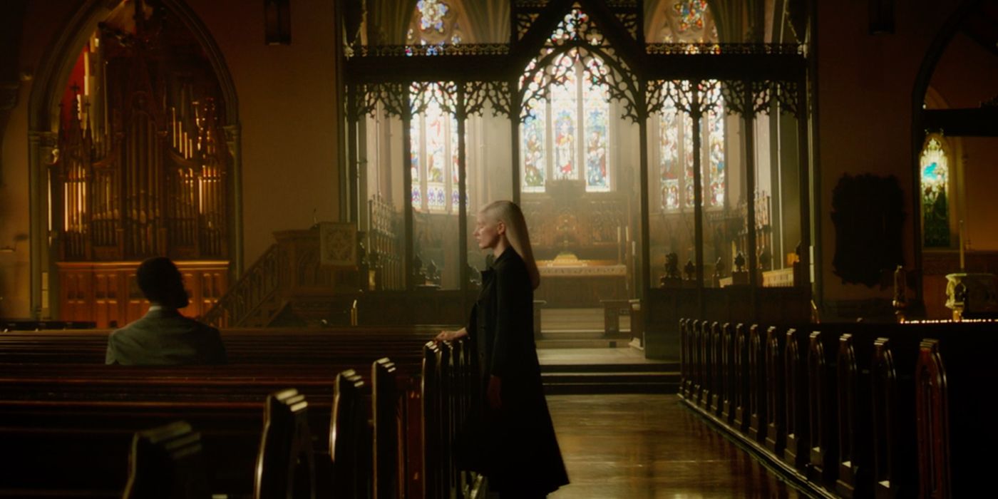 Jessica Chastain as Smith in church in X-Men Dark Phoenix