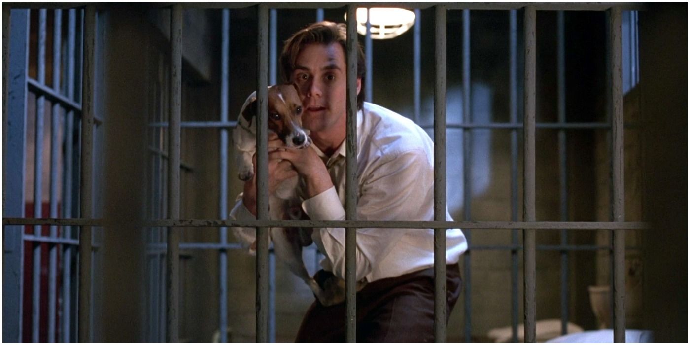 Milo and Stanley Ipkiss in a jail cell in The Mask