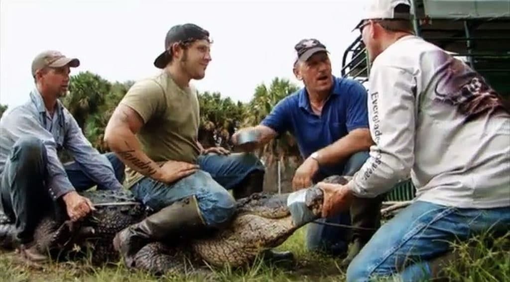 Taping Alligator Swamp People