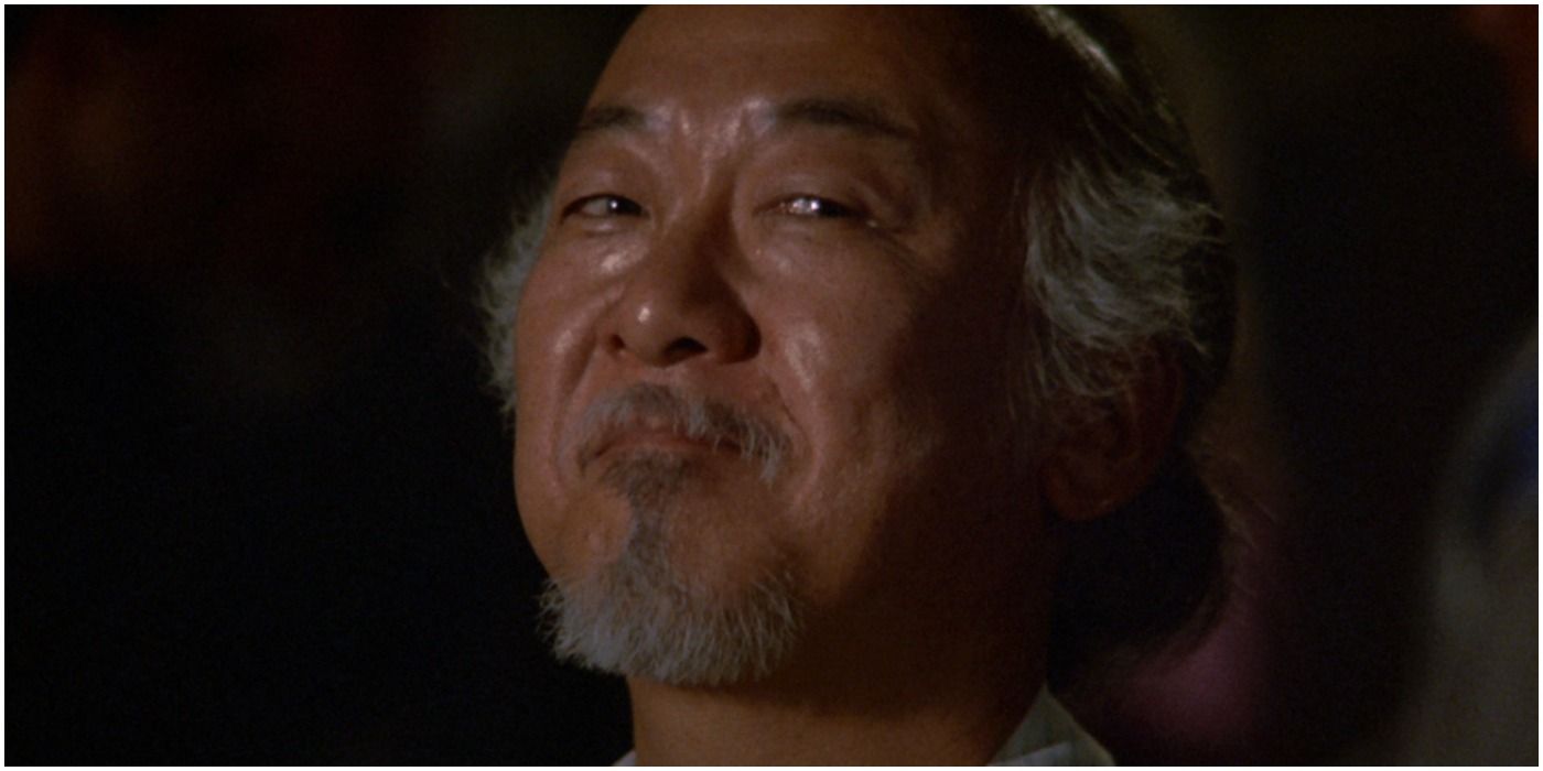 Pat Morita como Sr. Miyagi em The Karate Kid