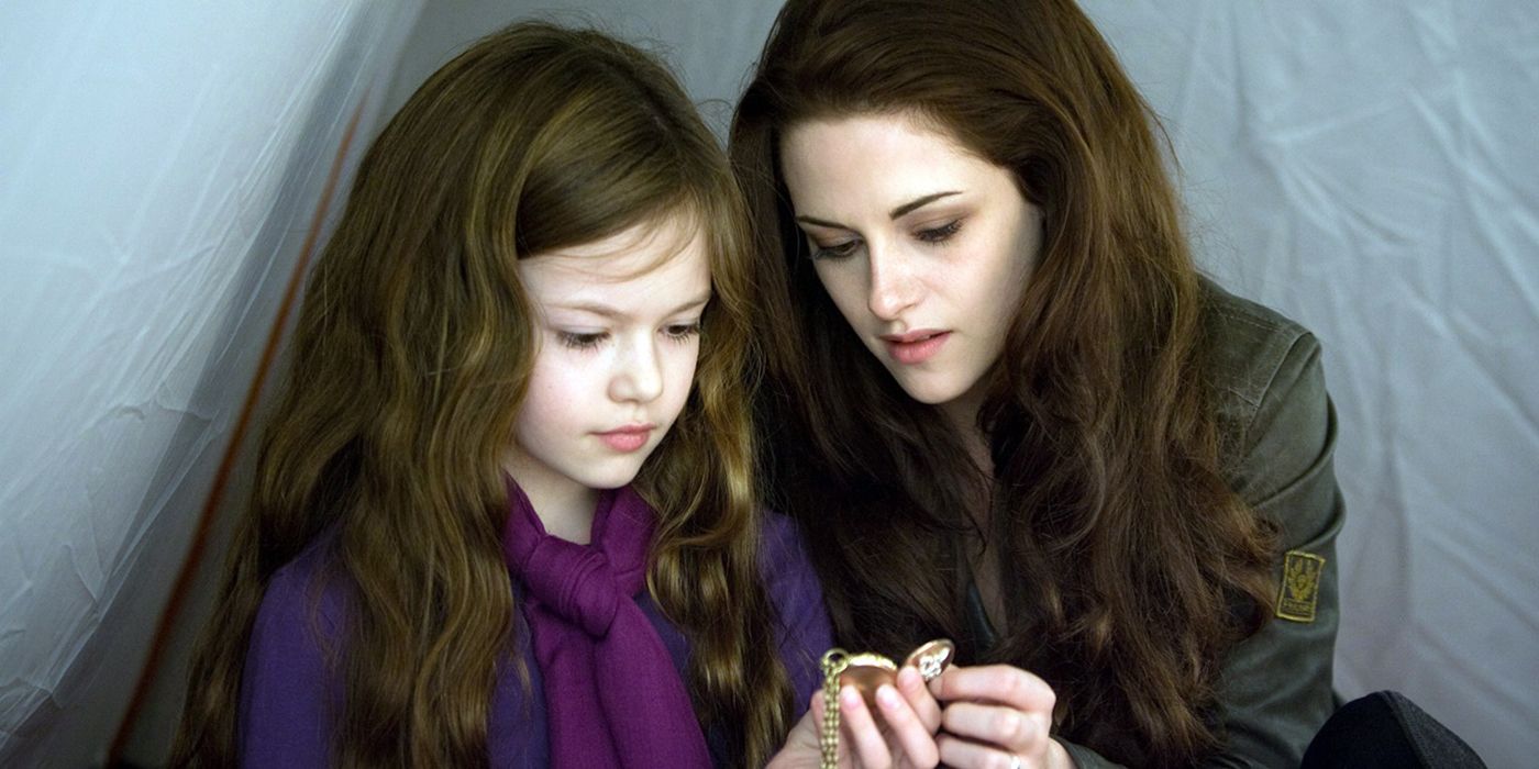 Bella with Renesmee in Twilight.