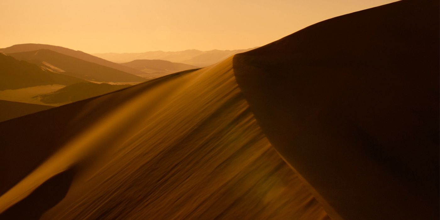 Desert opening shot in Aladdin teaser trailer
