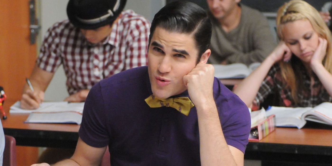 Blaine singing You Should Be Dancing while at class in Glee