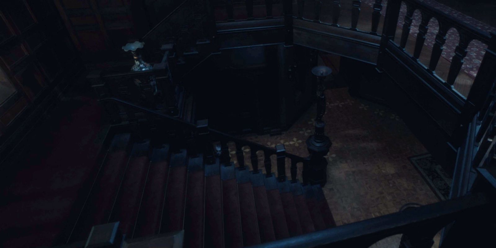 Haunting of Hill House - Hidden ghost stairs