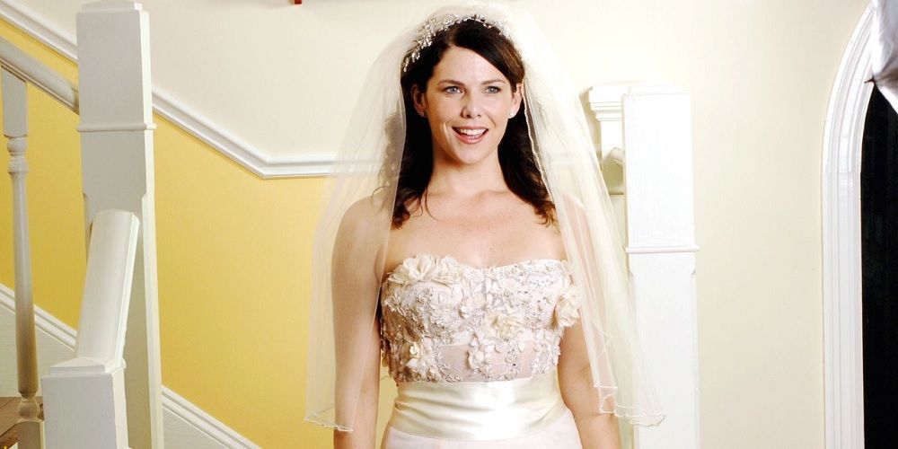 Lorelai Gilmore in her wedding dress in Gilmore Girls