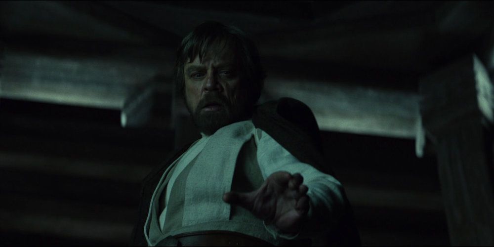 Luke senses darkness in Ben Solo in The Last Jedi flashbacks