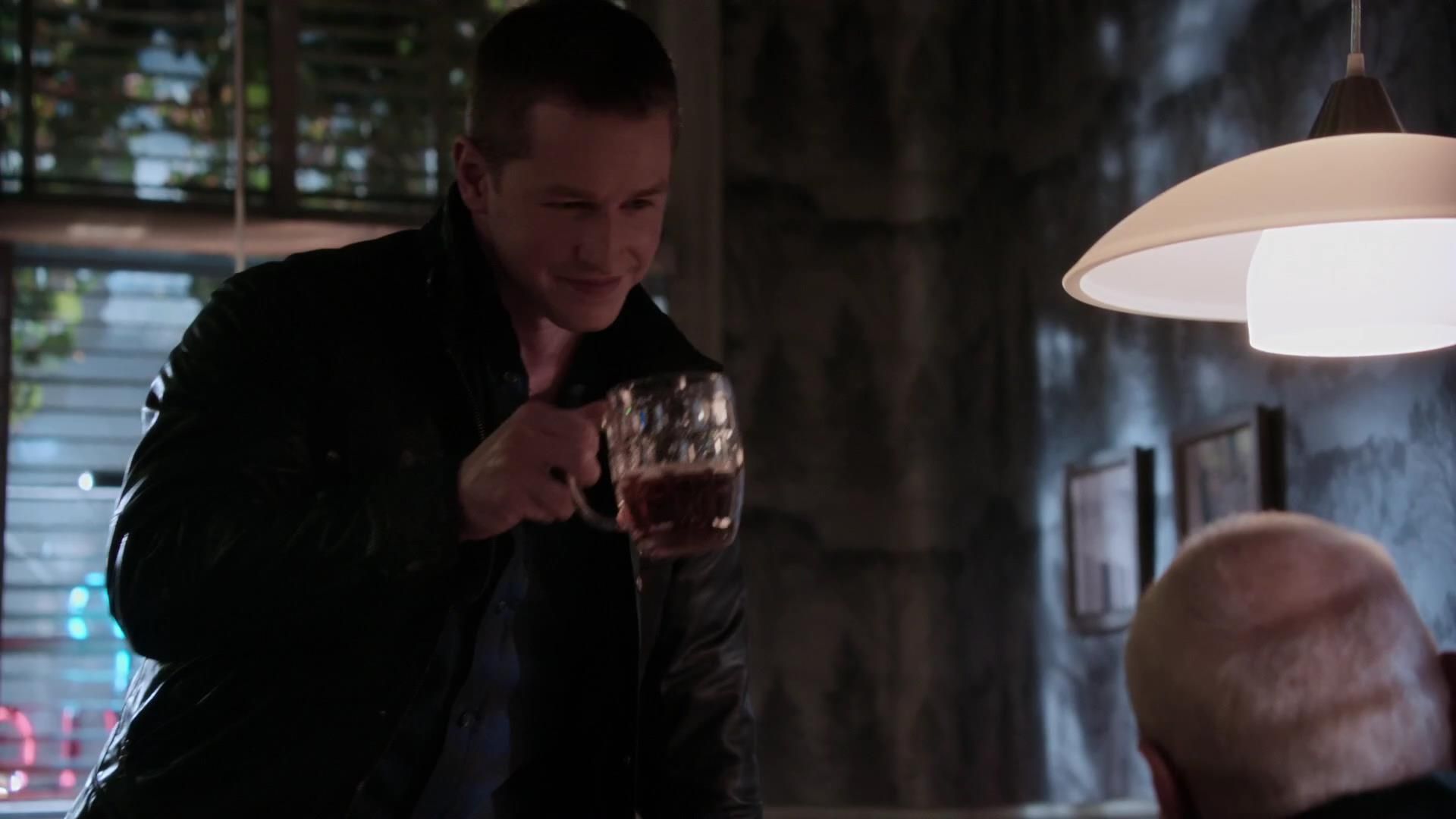 Once Upon a Time Season 2 Episode 7 glass