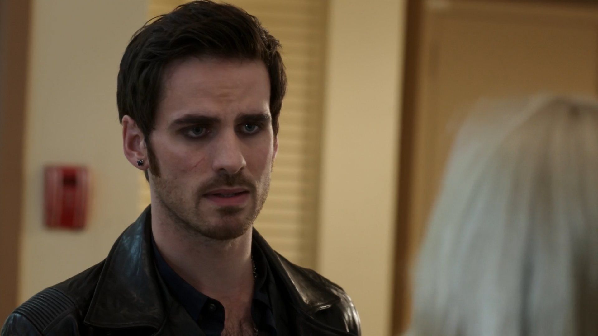 Once Upon a Time Season 4 Episode 10 earring
