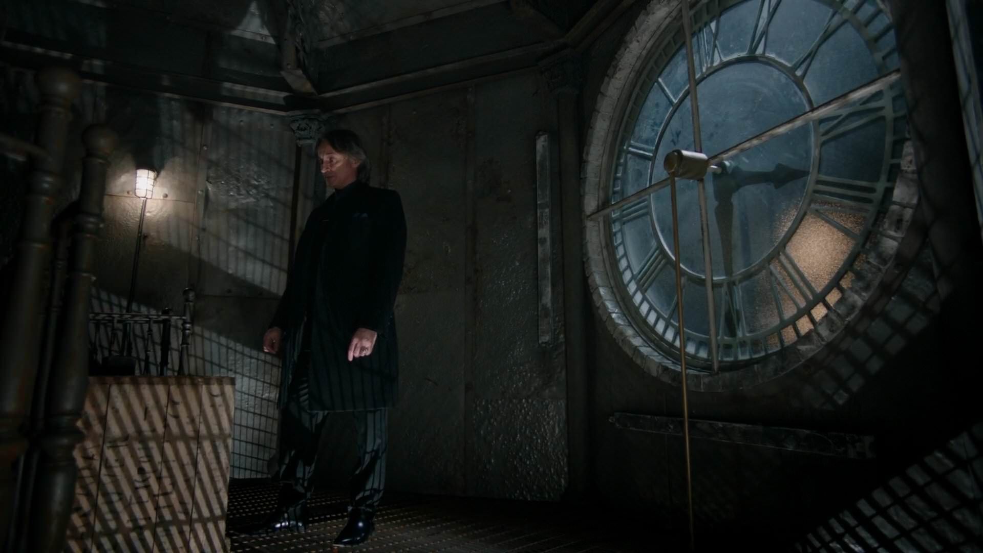 Once Upon a Time Season 5 Episode 22 clock