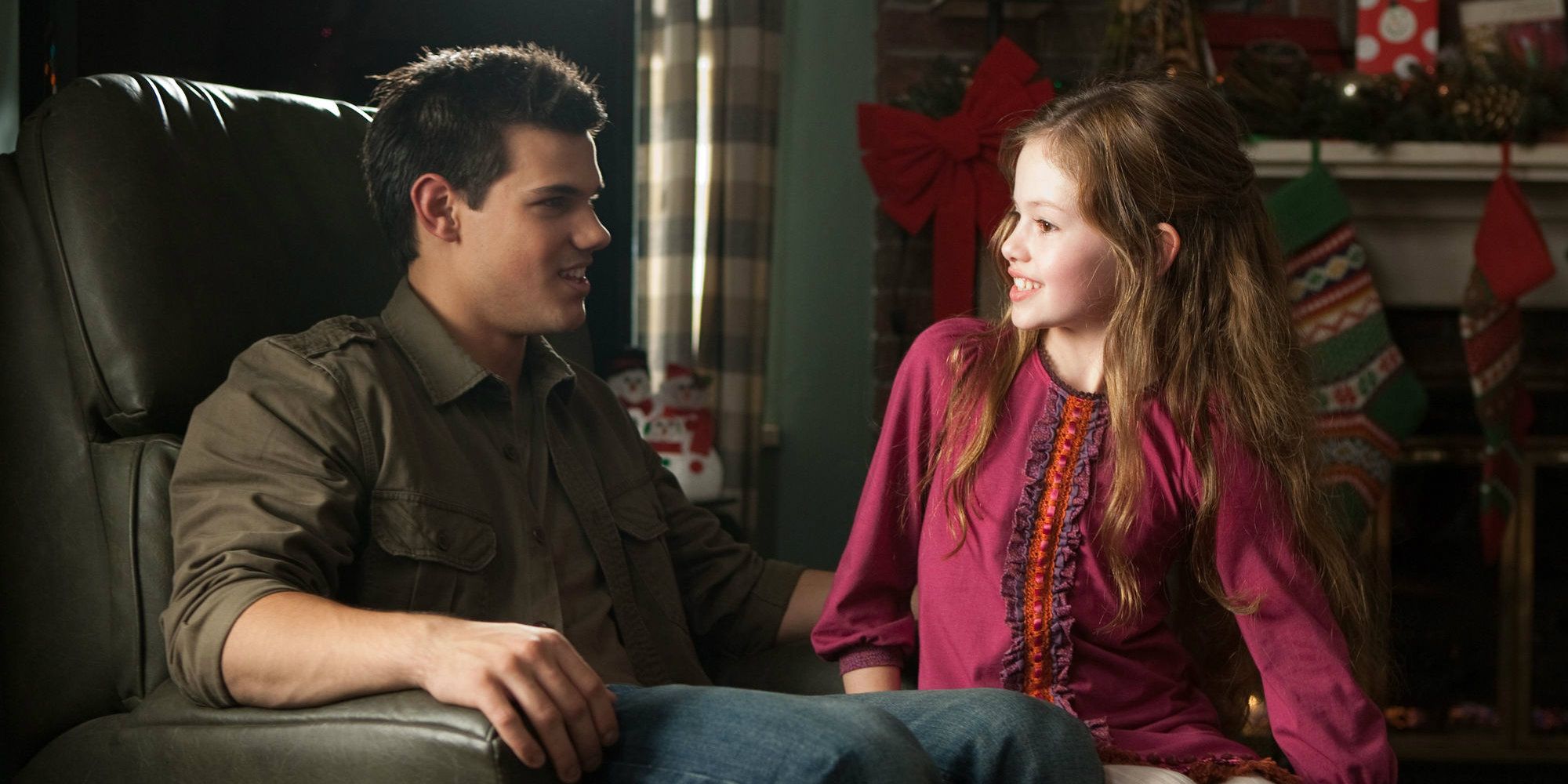 Jacob looking at Renesmee