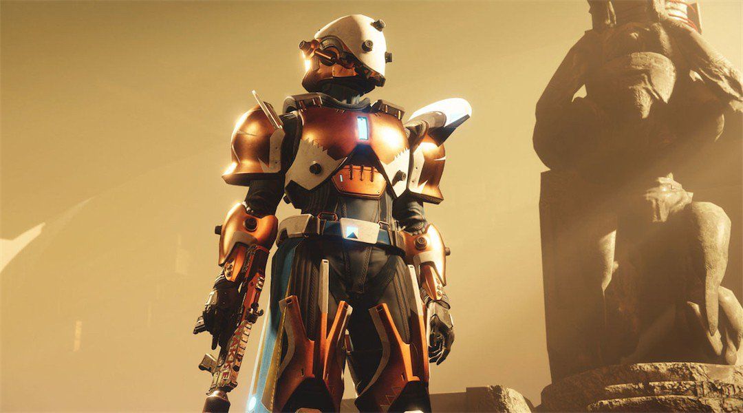 Titan dressed in Armor Destiny 2