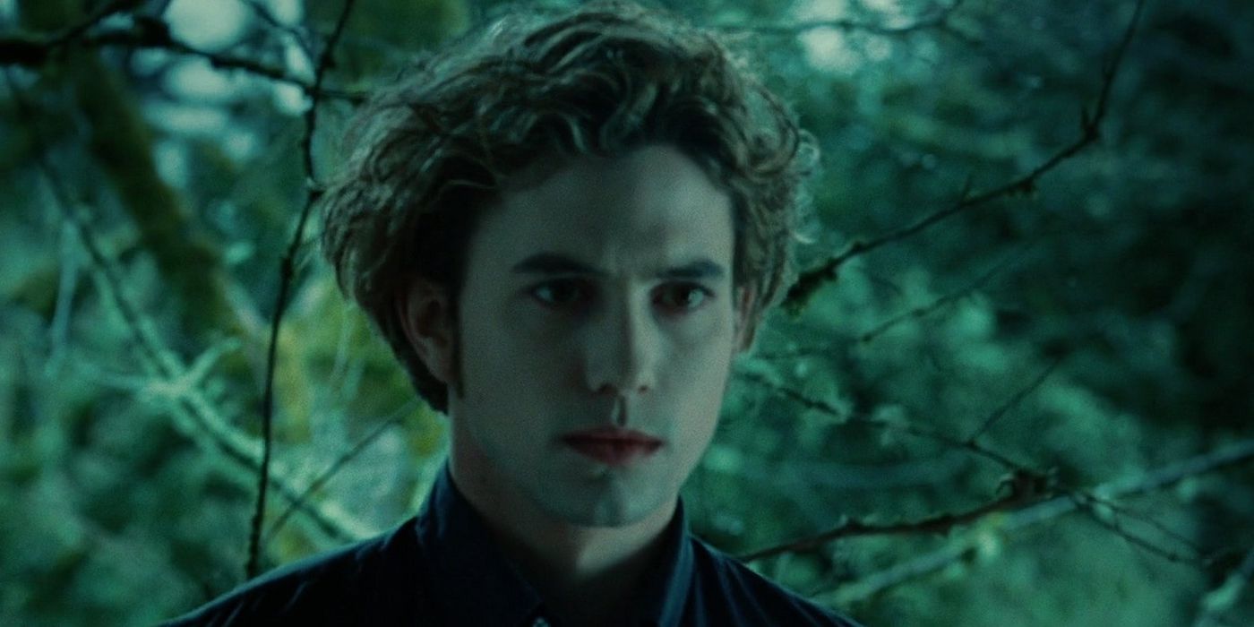 ¿Cuántos años tienen Edward y los otros Cullen en Crepúsculo?