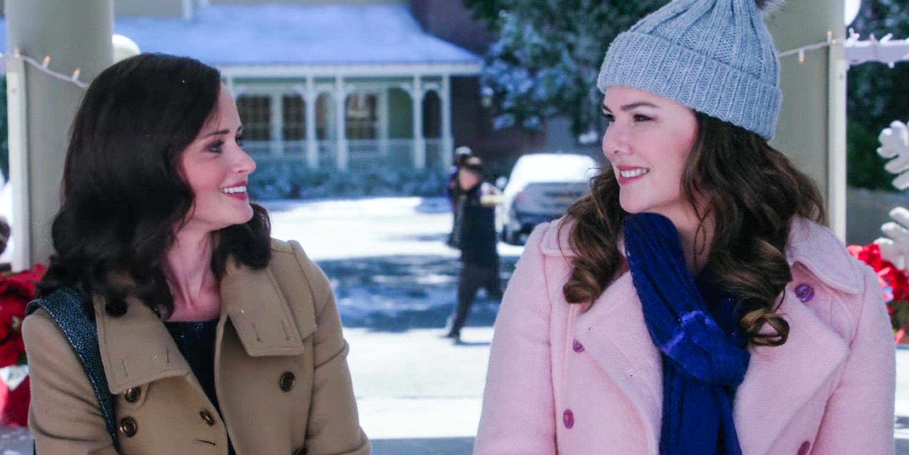 Winter in Stars Hollow Rory and Lorelai in Gilmore Girls