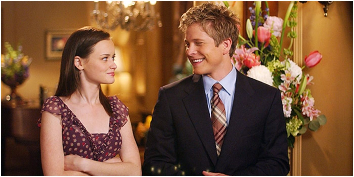 Alexis Bledel as Rory and Matt Czuchry as Logan in Gilmore Girls