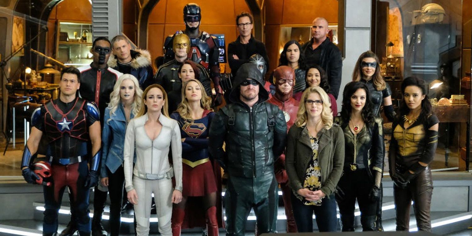 Arrowverse Heroes During Crisis on Earth-X. Arrow The Flash Legends of Tomorrow Supergirl