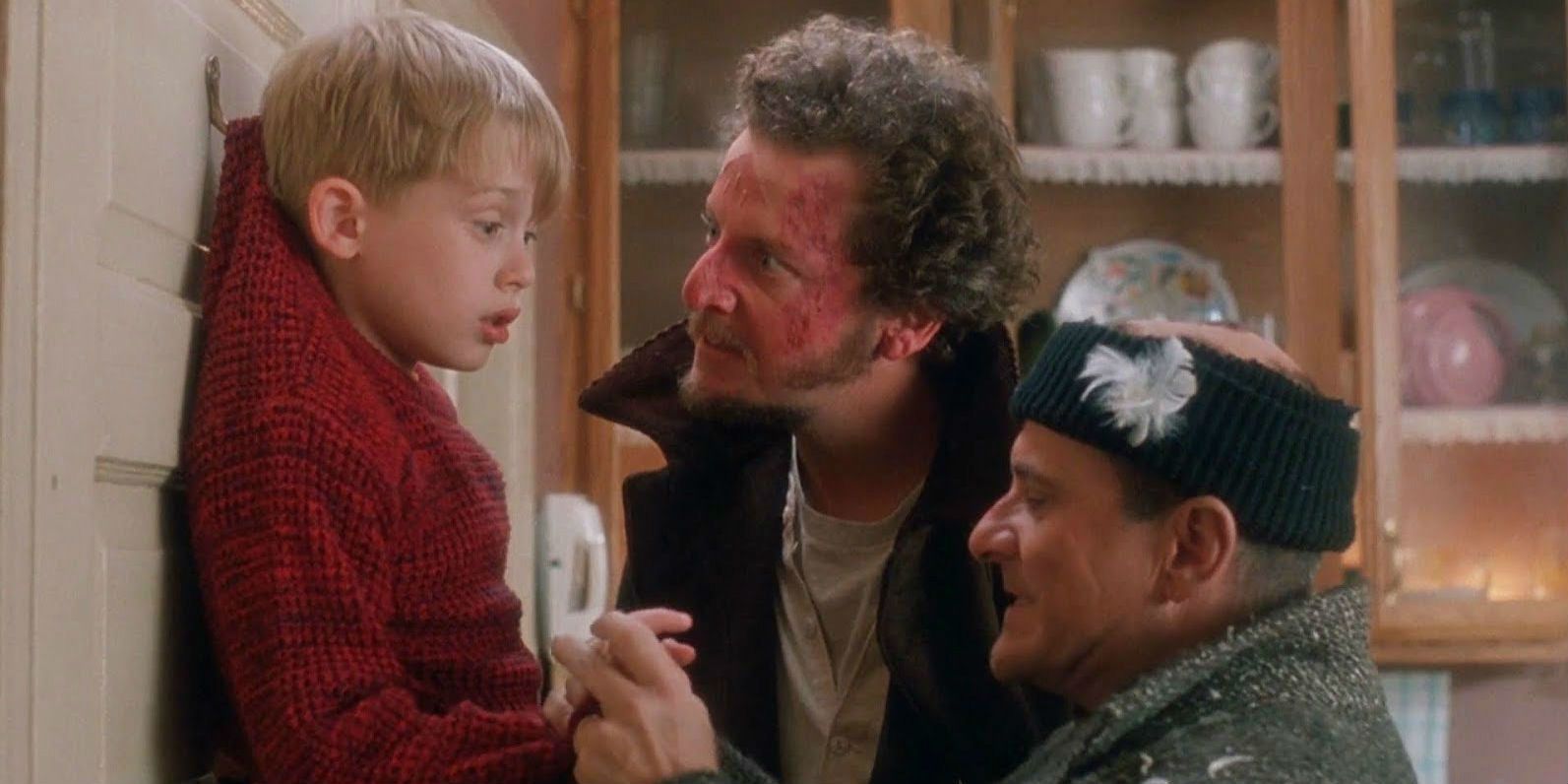 Home Alone - Kevin on hook