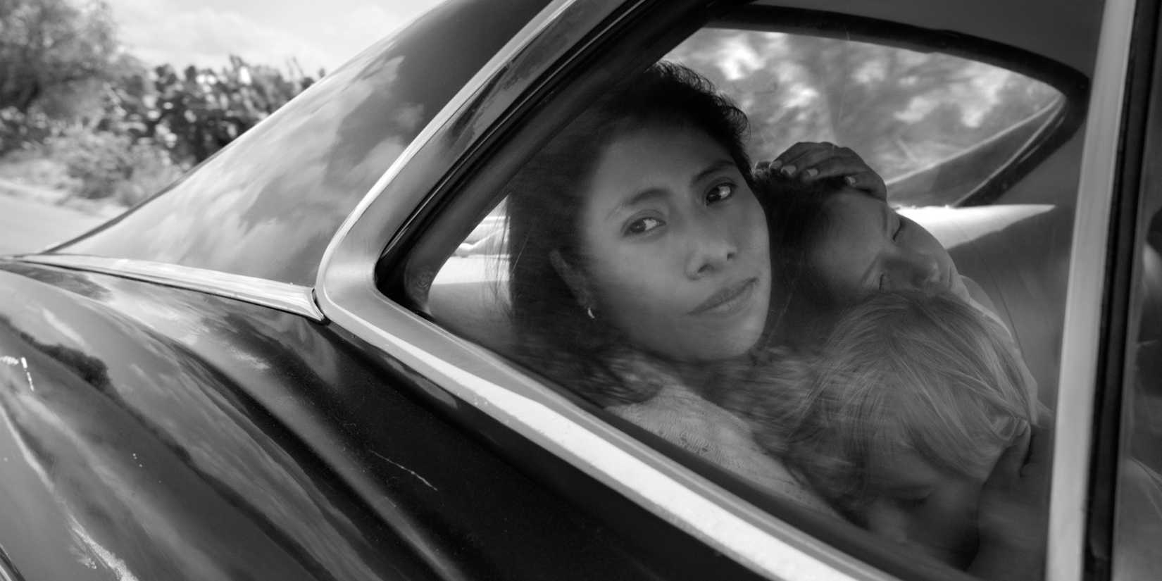Yalitza Aparicio in the back of a car in Roma
