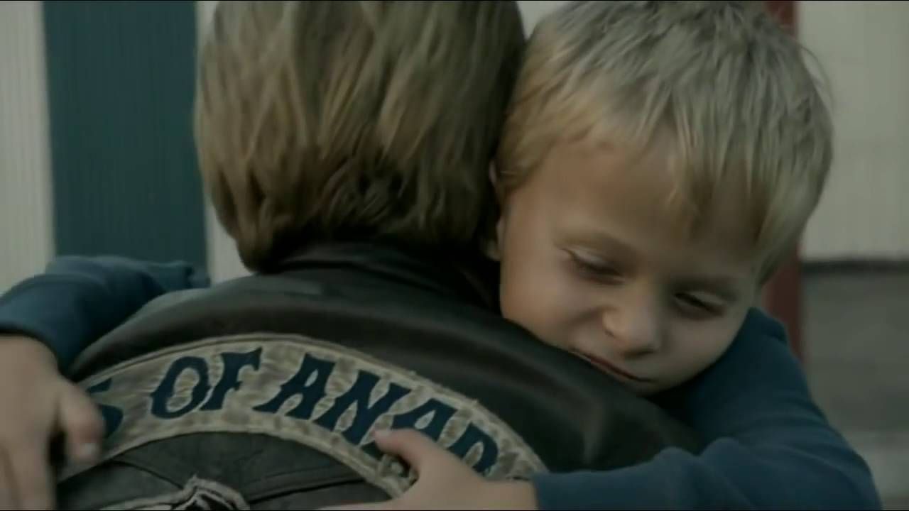 Sons Of Anarchy 20 Crazy Details About Jaxs Anatomy