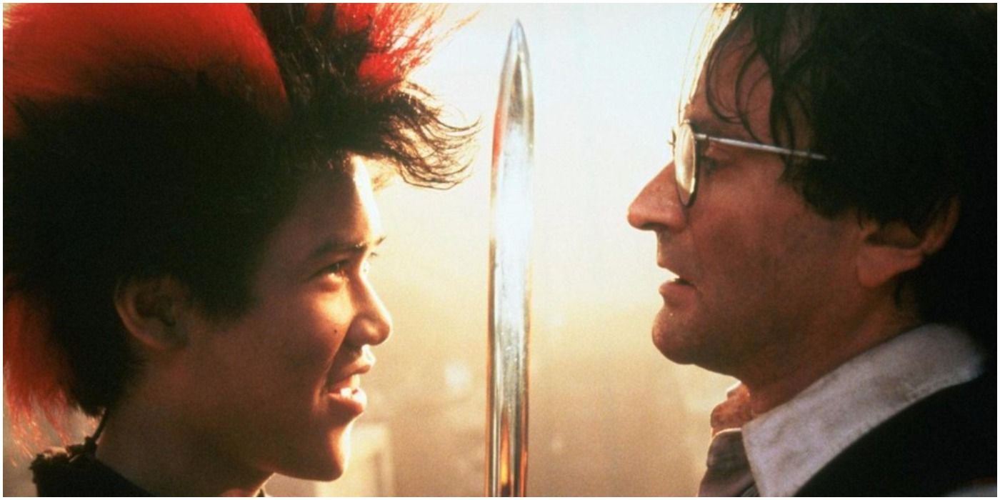 Dante Basco as Rufio and Robin Williams as Peter Banning in Hook