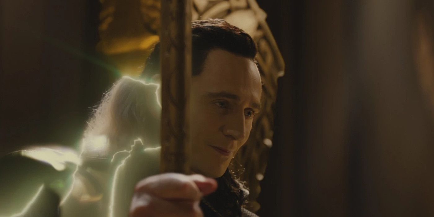 Loki imiteert Odin in Thor: The Dark World