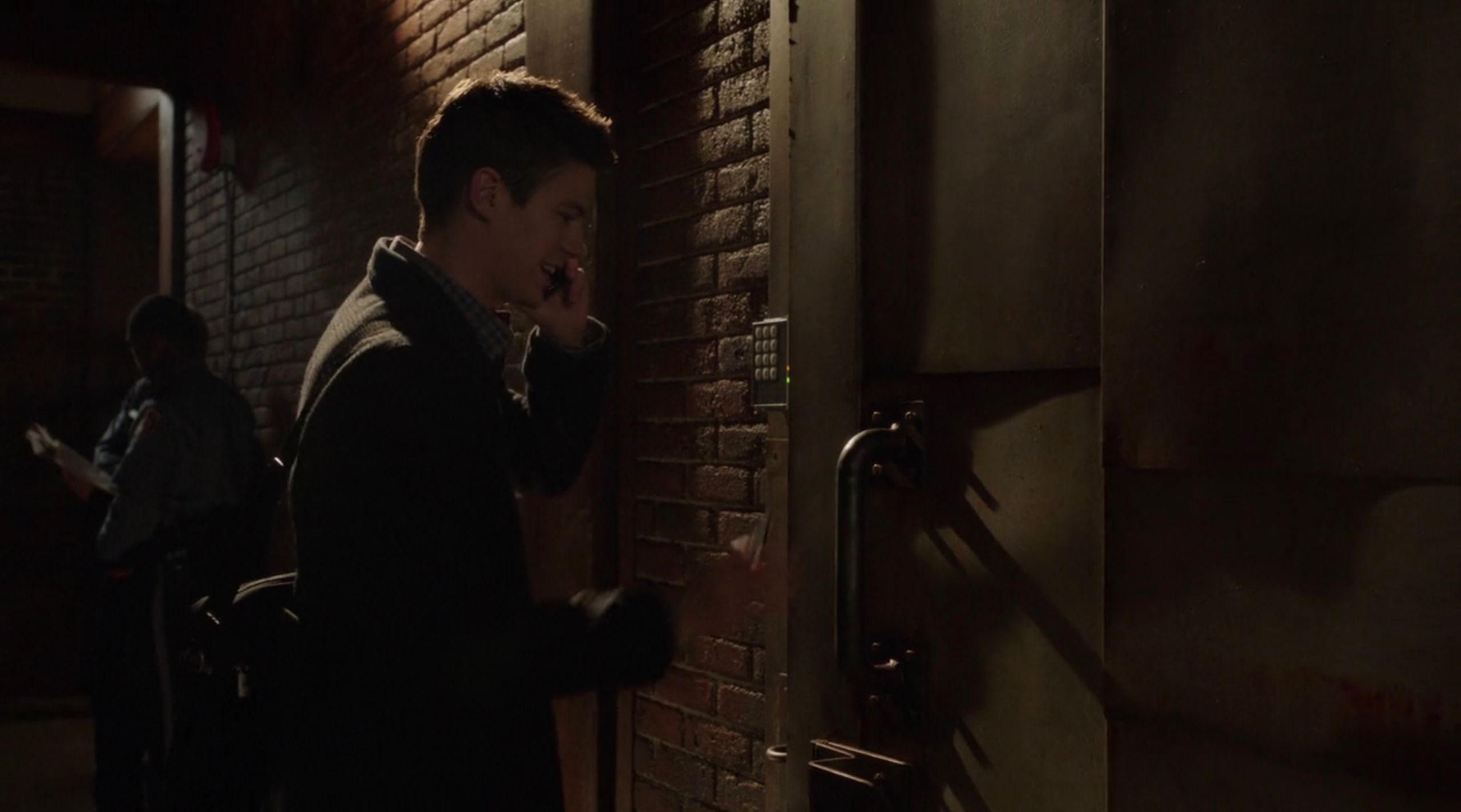 Arrow Season 2 Episode 9 Barry Felicity Phone