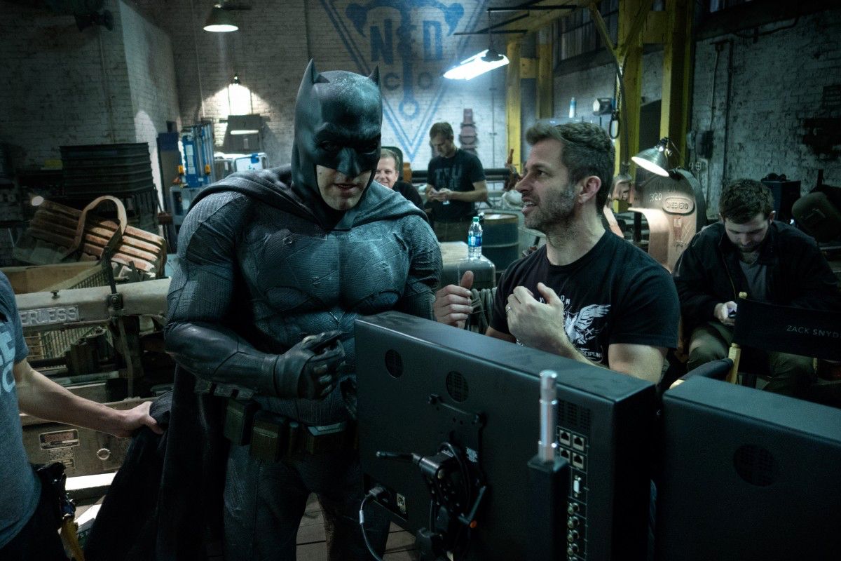 Ben Affleck and Zack Snyder Behind the Scenes in Batman V Superman
