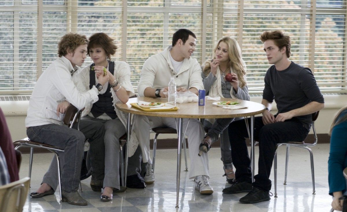 Cullen family eating Twilight