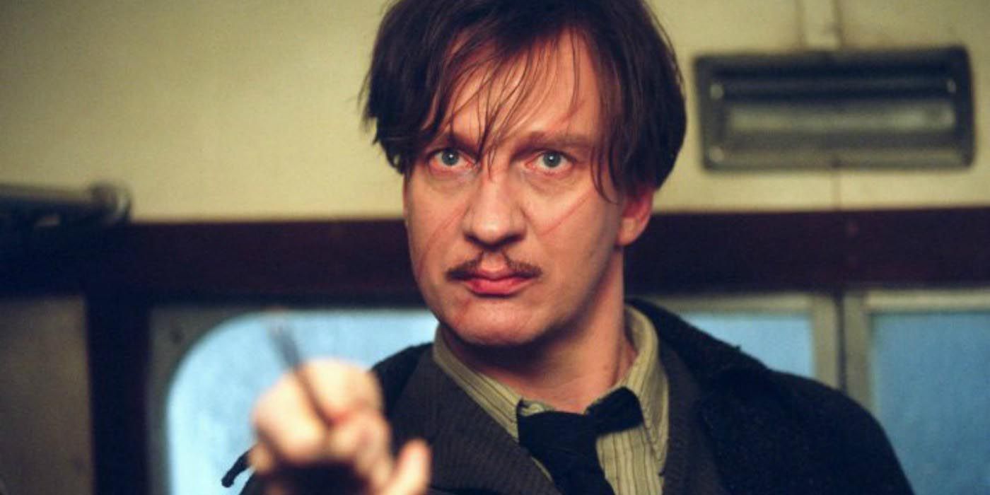 Remus Lupin aiming his wand in Harry Potter.