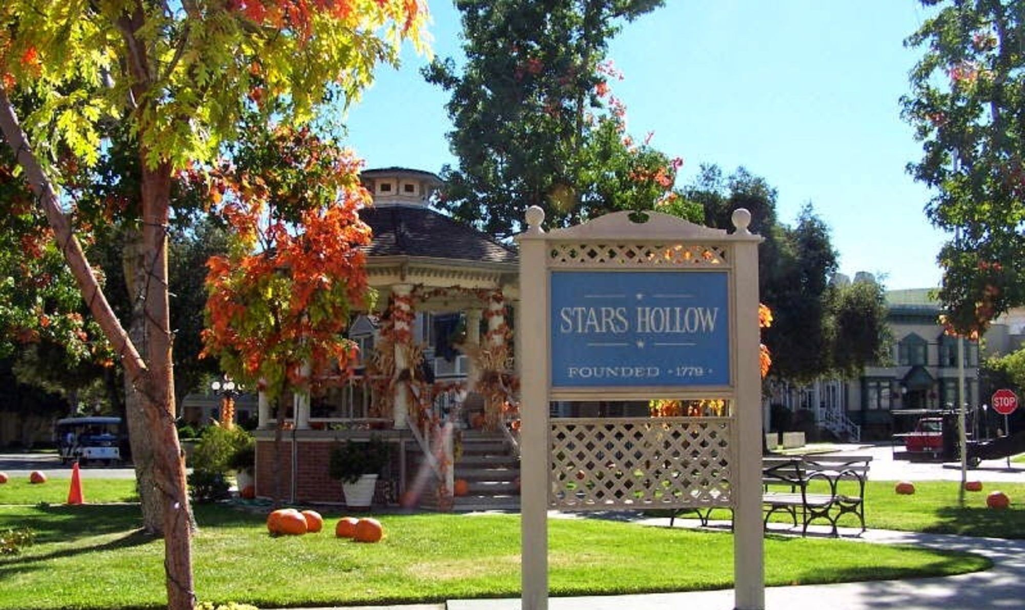 The Population Of Stars Hollow
