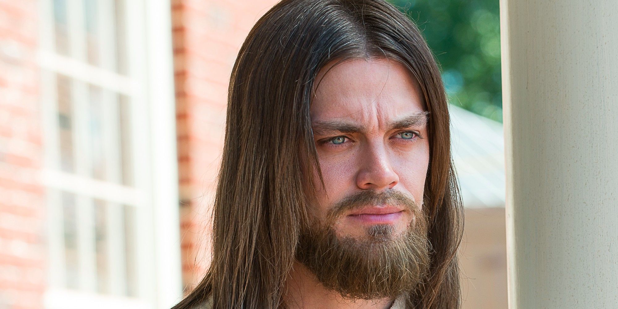 Tom Payne as Jesus Paul Rovia in The Walking Dead