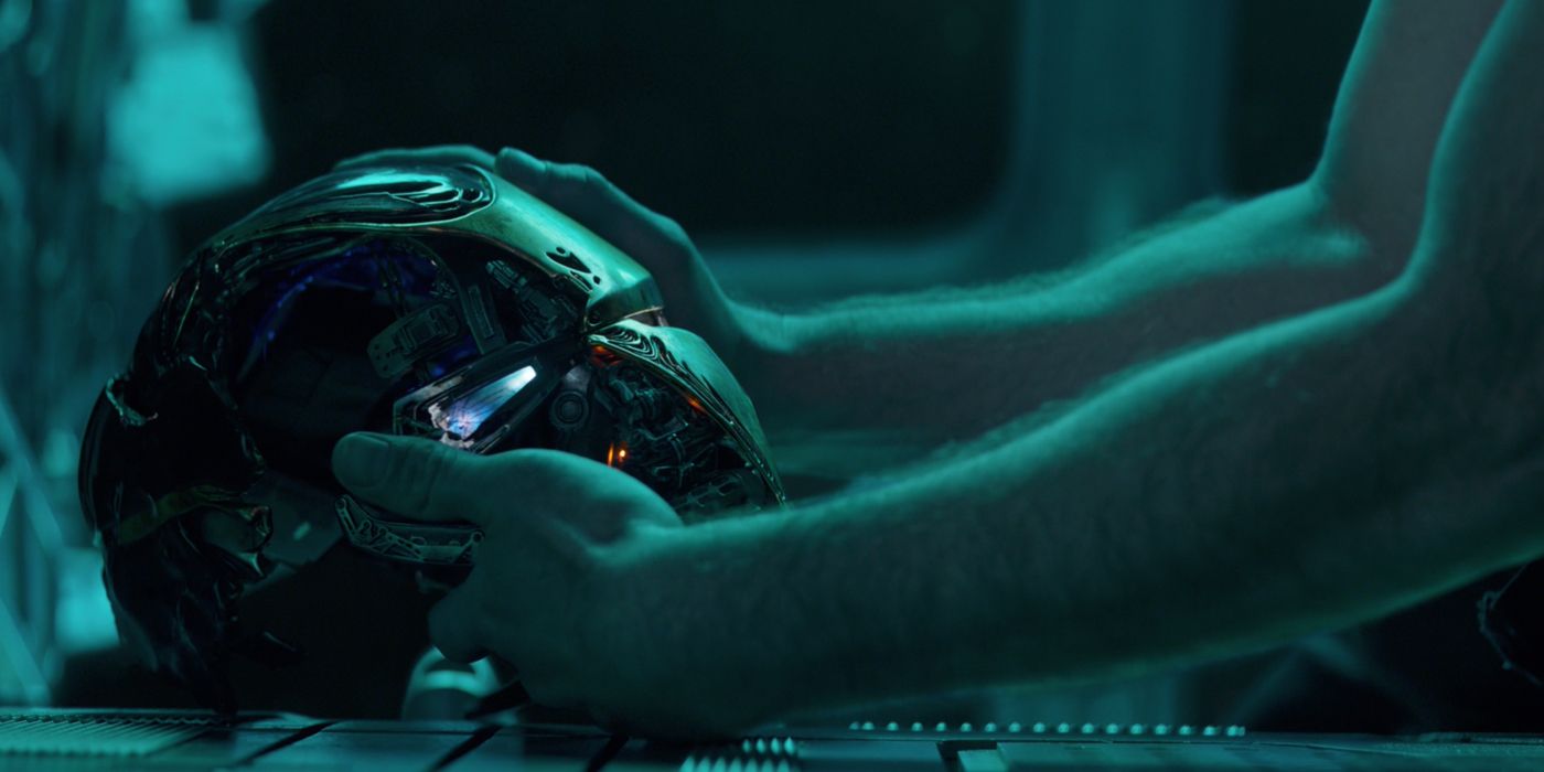 Tony Stark ending Iron Man helmet projection in Avengers Endgame