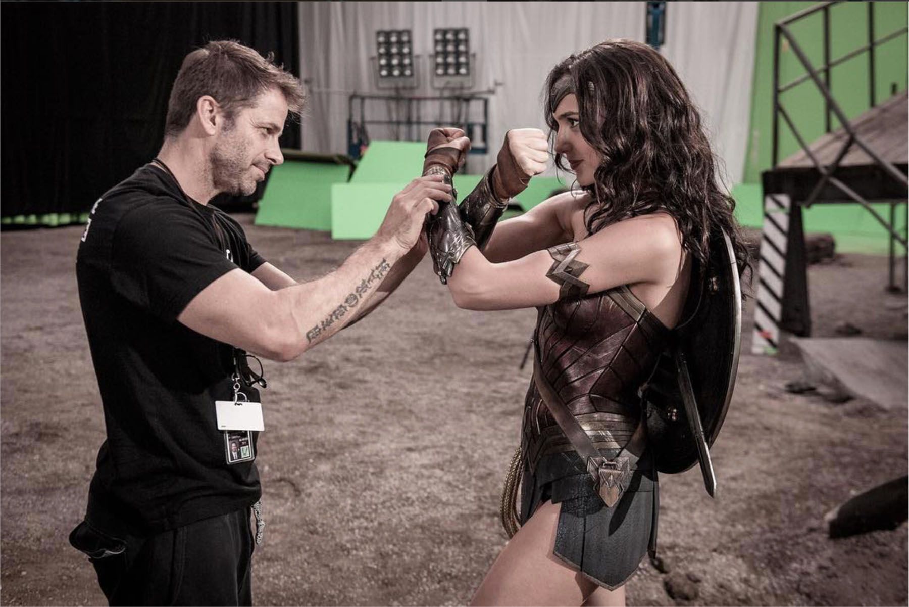 Zack Snyder and Gal Gadot Behind the Scenes in Batman V Superman