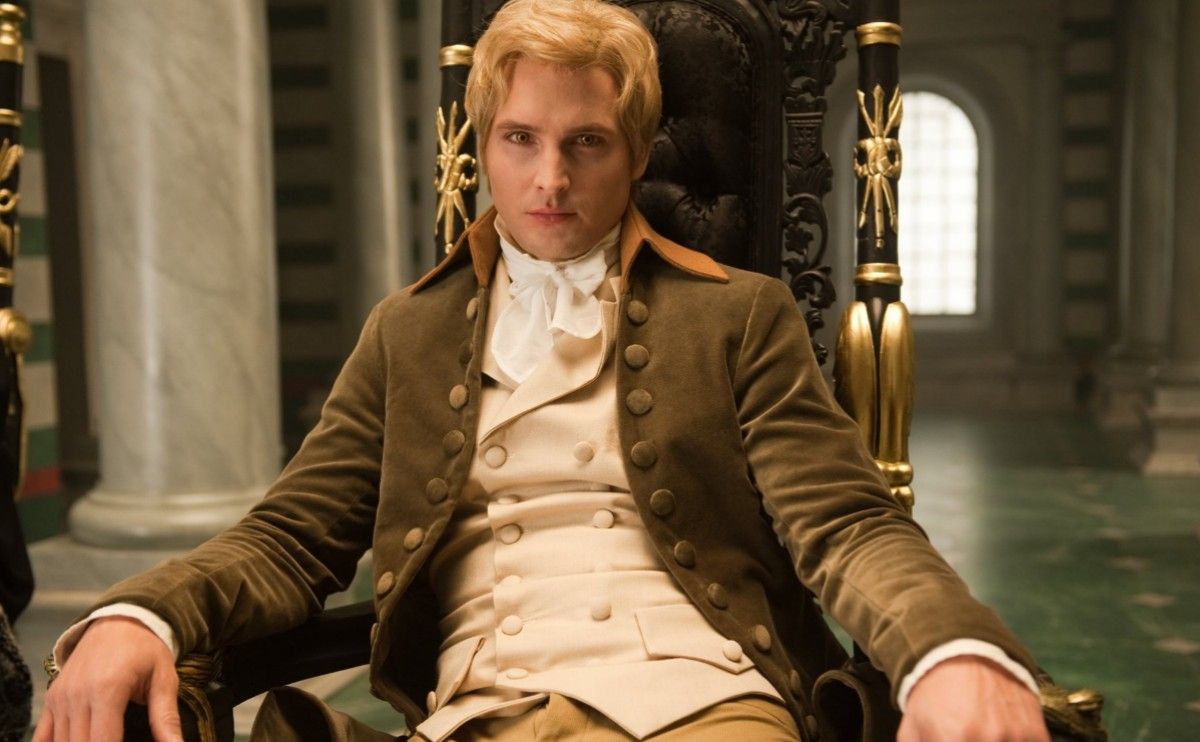 Twilight: 20 Wild Details Only True Fans Know About Carlisle Cullen