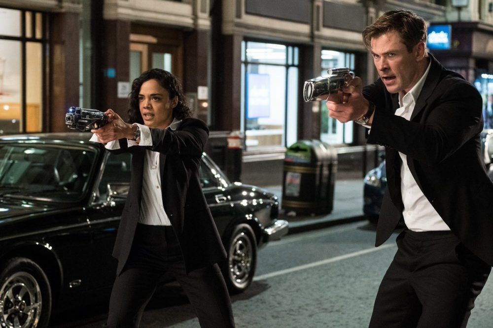 /wordpress/wp-content/uploads/2019/01/Chris-Hemsworth-and-Tessa-Thompson-in-Men-In-Black-International-e1546390696240.jpg