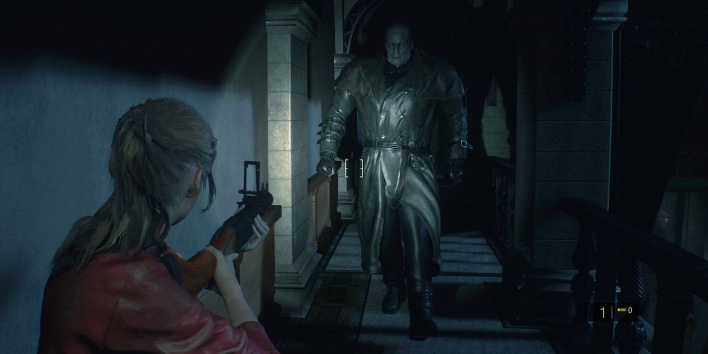 Claire fighting the Tyrant in Resident Evil 2 Remake