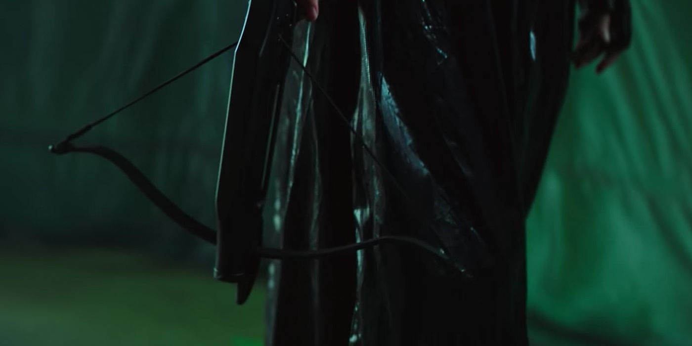 Huntress and Crossbow in Birds of Prey