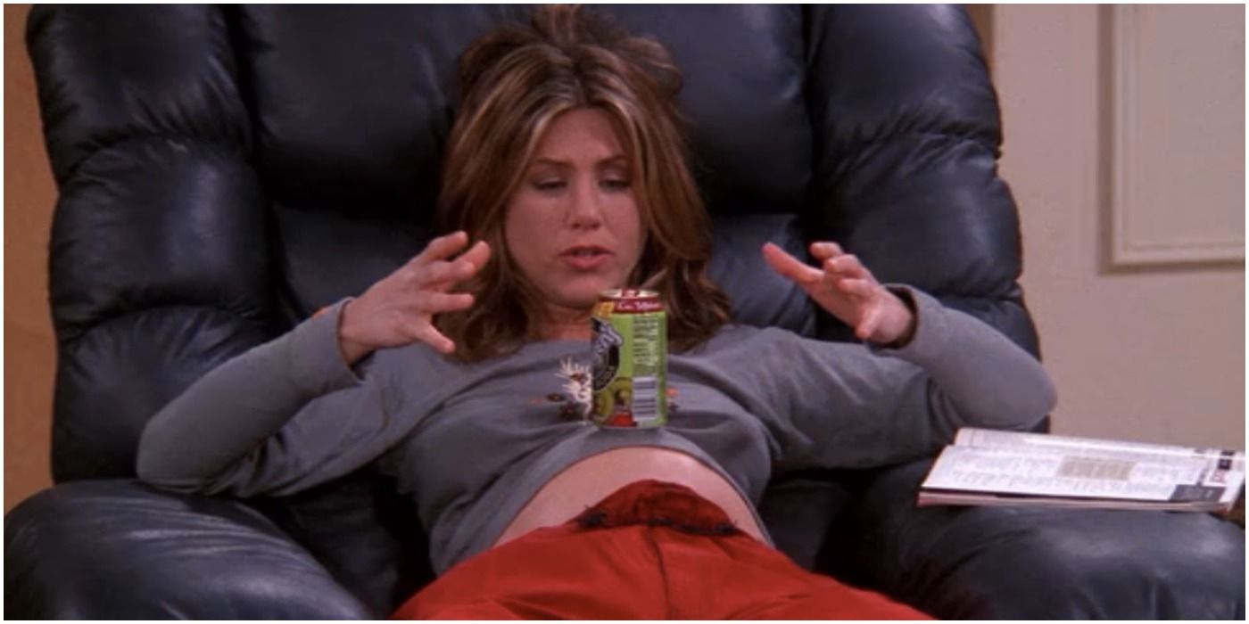 Jennifer Aniston as pregnant Rachel in Friends