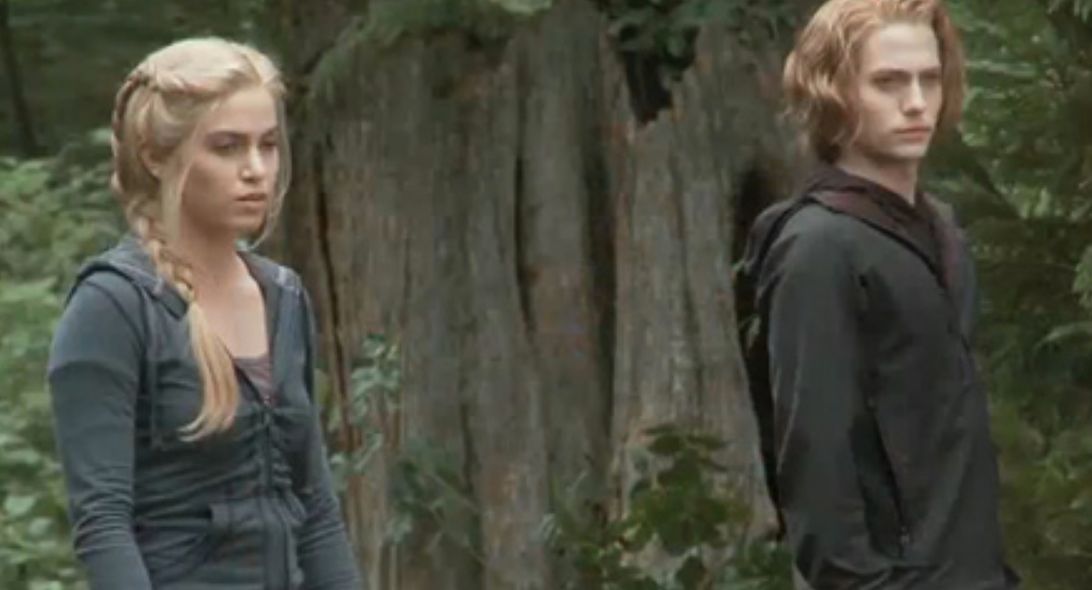 Rosalie And Jasper Pretend To Be Twins In The Twilight Saga