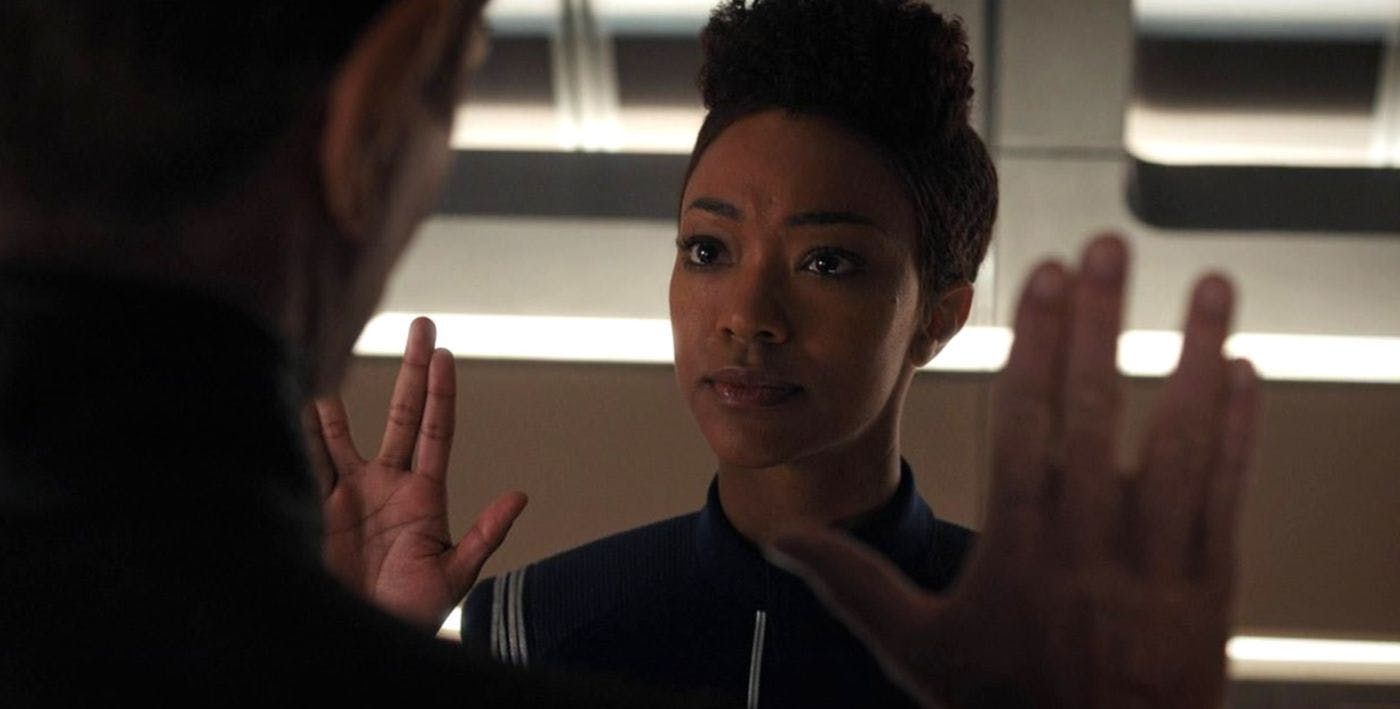 Burnham does the Vulcan salute in Star Trek: Discovery