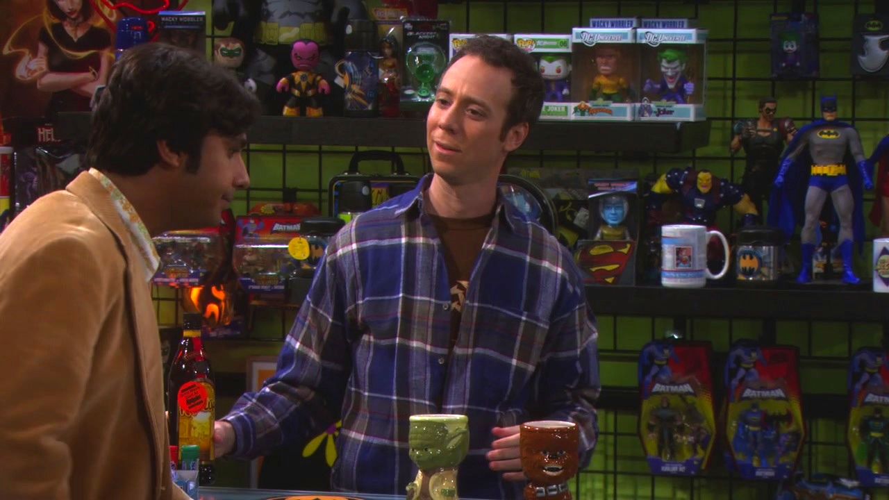 Stuart Talking To Raj In Comic Book Store On The Big Bang Theory